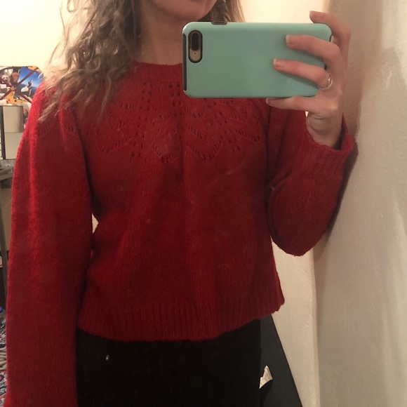 Red sweater - Picture 2 of 3